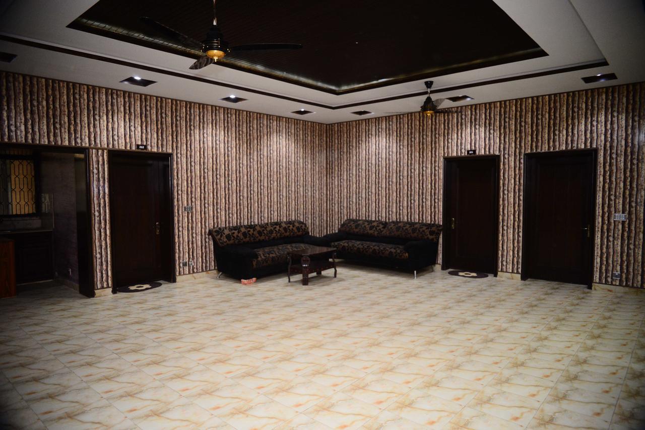 Hotel 12J ラホール エクステリア 写真